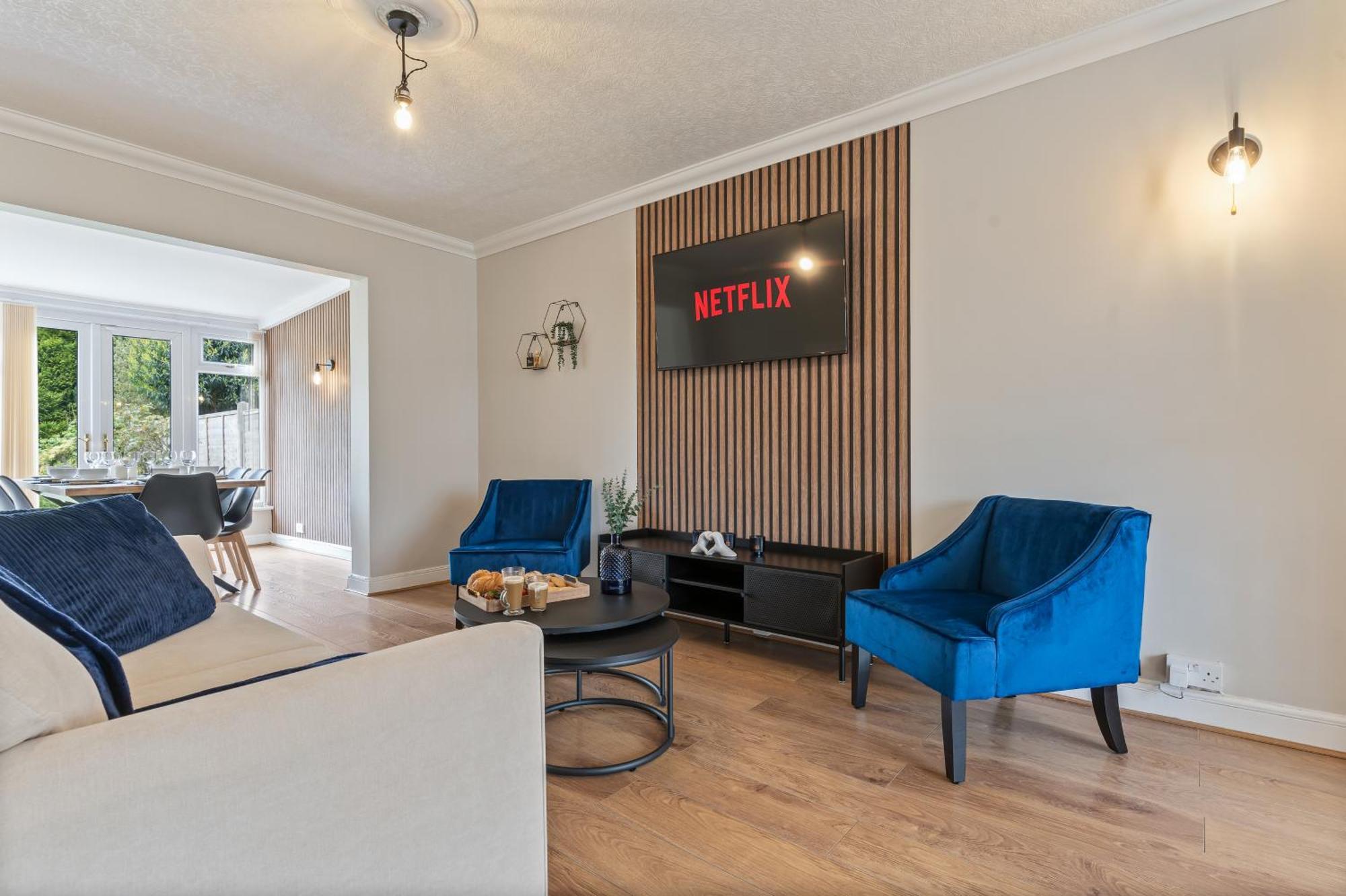 Holiday home Spacious 3 Bedroom House, 6 Beds, Digbeth, Hs2 Phoenix Yard, Smithfield Site, Solihull Jlr, Nec, Arden Cross- Driveway Groups Families Contractors & Free Netflix Arz